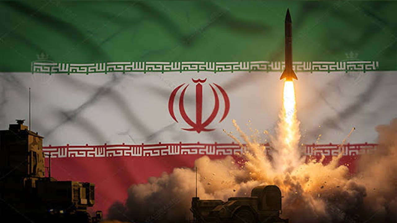 همراهی دولت و ملت با رزمندگان جان‌برکف ایران در خط مقدم + فیلم