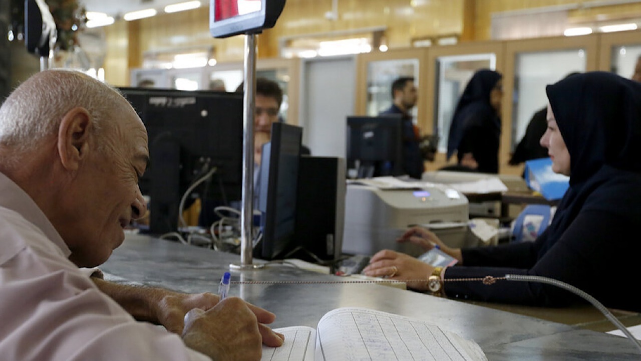 بدون تأمین اعتبار، نمی‌توان بانک‌ها را به پرداخت وام اشتغال وادار کرد