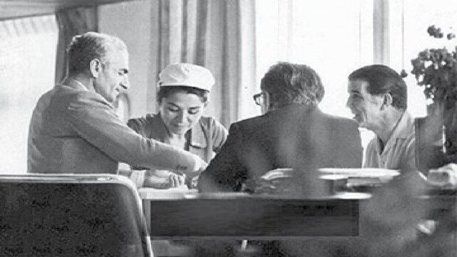 گزارش ویژه: ایدئولوژی باستان‌گرایی شاه/ توهمی که پهلوی را به فکر تغییر تاریخ انداخت | باشگاه خبرنگاران جوان - کد f81e