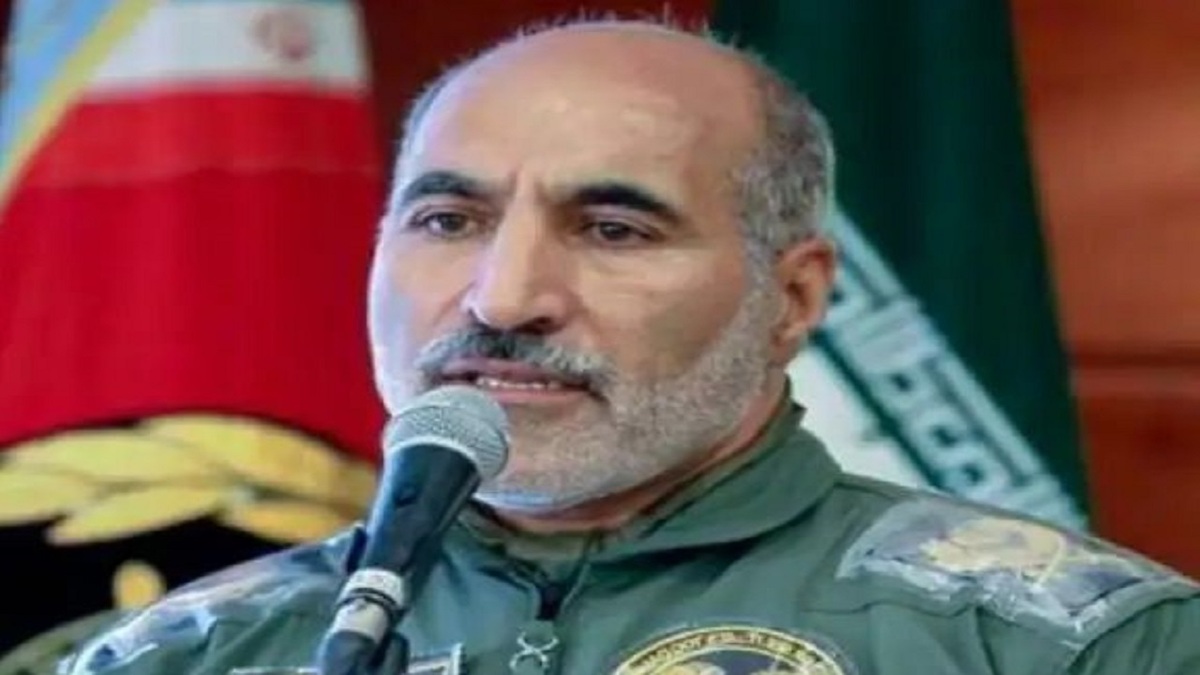 باشگاه خبرنگاران -تجلیل فرمانده هوانیروز ارتش از بانویی که فرزند، خواهر و همسر شهید بود