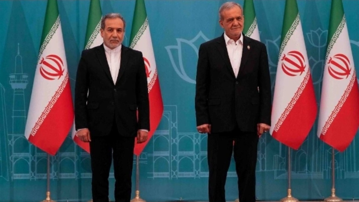 باشگاه خبرنگاران -پیام قدردانی عراقچی از رئیس‌جمهور در پی انتخاب وزارت خارجه به‌عنوان «دستگاه برگزیده»
