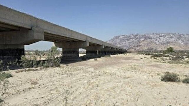 پل «گچین» بندرعباس تا پایان هفته زیر بار ترافیک می‌رود