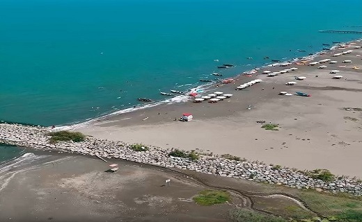 نجات ۵۷ گردشگر از غرق&zwnj;شدگی در منطقه آزاد انزلی