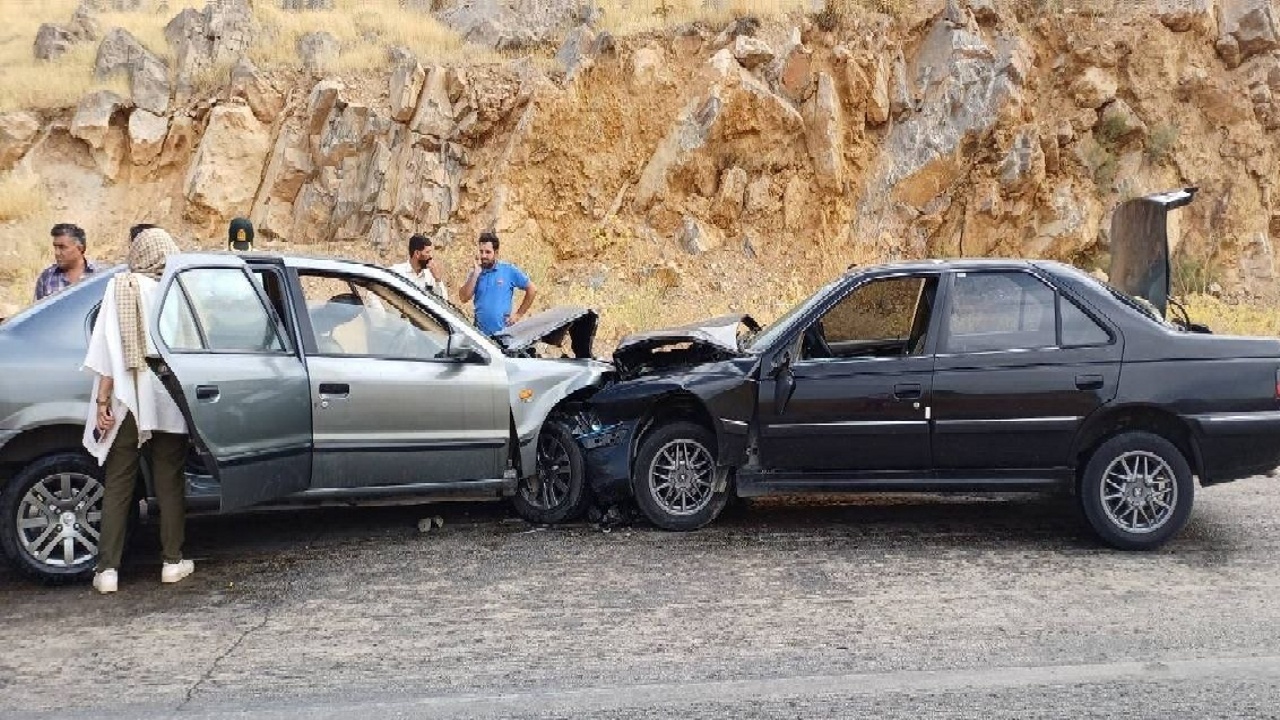وقوع ۳سانحه رانندگی در محورهای مواصلاتی بوکان با ۹ مصدوم