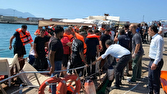 کشتی مسافربری با صد‌ها مسافر در سواحل قبرس واژگون شد