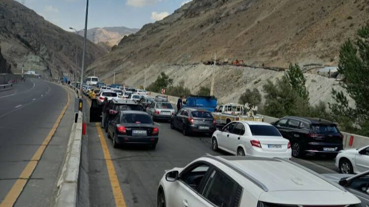 ترافیک سنگین در محورهای شمالی/ جاده چالوس یکطرفه می‌شود