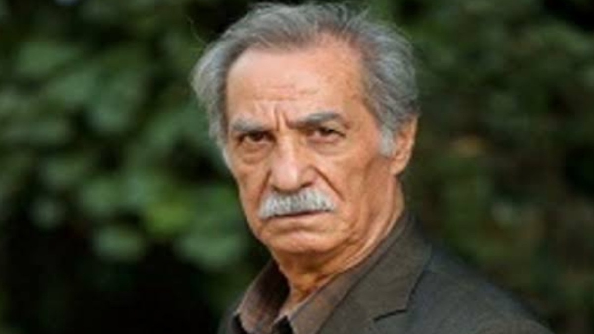 باشگاه خبرنگاران -گوشی تلفن همراه سیاوش طهمورث به وی بازگردانده شد