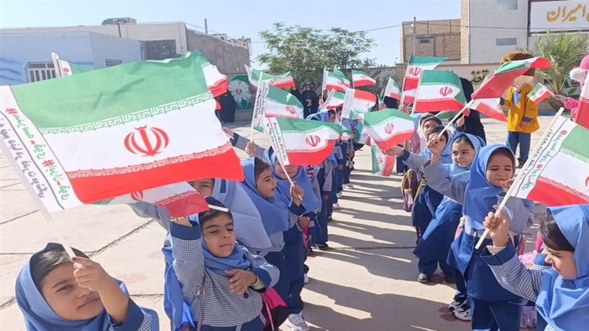 باشگاه خبرنگاران -گوشه‌هایی از شور و حال دانش آموزان در نخستین روز بلزگشایی مدارس + عکس و فیلم