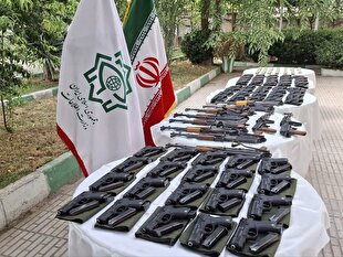 بازداشت ۲ عضو تیم قاچاق سلاح جنگی از اقلیم کردستان/ ضبط ۱۰۹ قبضه سلاح جنگی