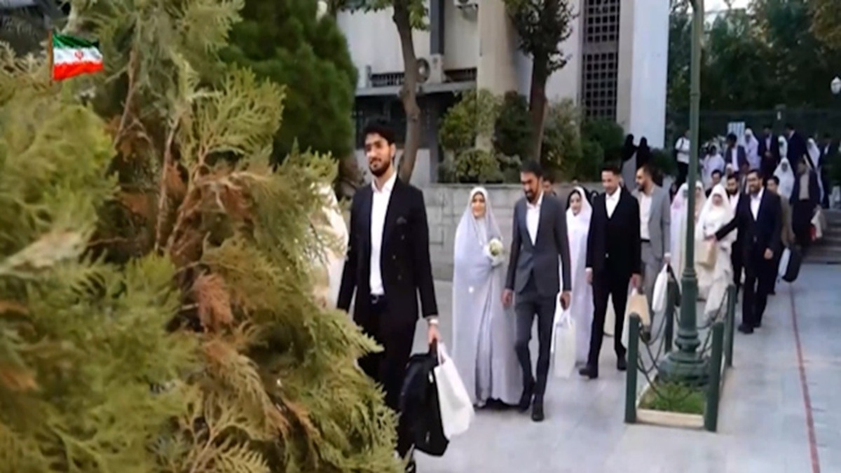باشگاه خبرنگاران -جشن بزرگ ازدواج دانشجویان دانشگاه علوم پزشکی تهران + فیلم