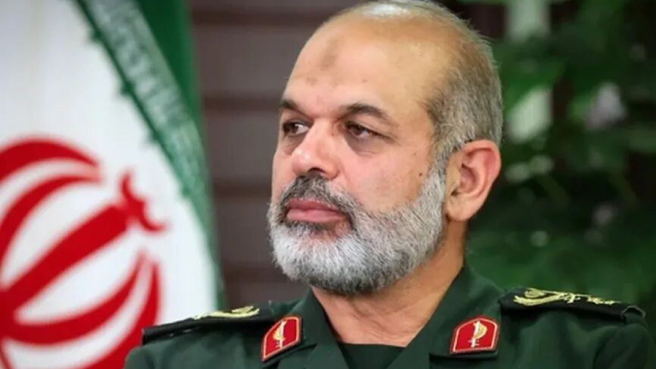 فرمانده کل سپاه: پرستاران با روحیه زینبی در برابر سختی‌ها استوار ایستاده‌اند