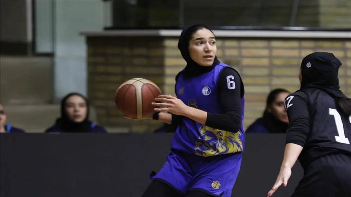 باشگاه خبرنگاران -پیروزی گروه بهمن و استقلال در پیش فصل لیگ برتر بسکتبال بانوان