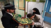 تجلیل خادمان حرم حضرت معصومه (س) از پرستاران
