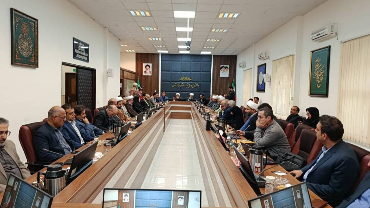 شورای فرهنگ عمومی باید قرارگاه حل مسائل فرهنگی باشد