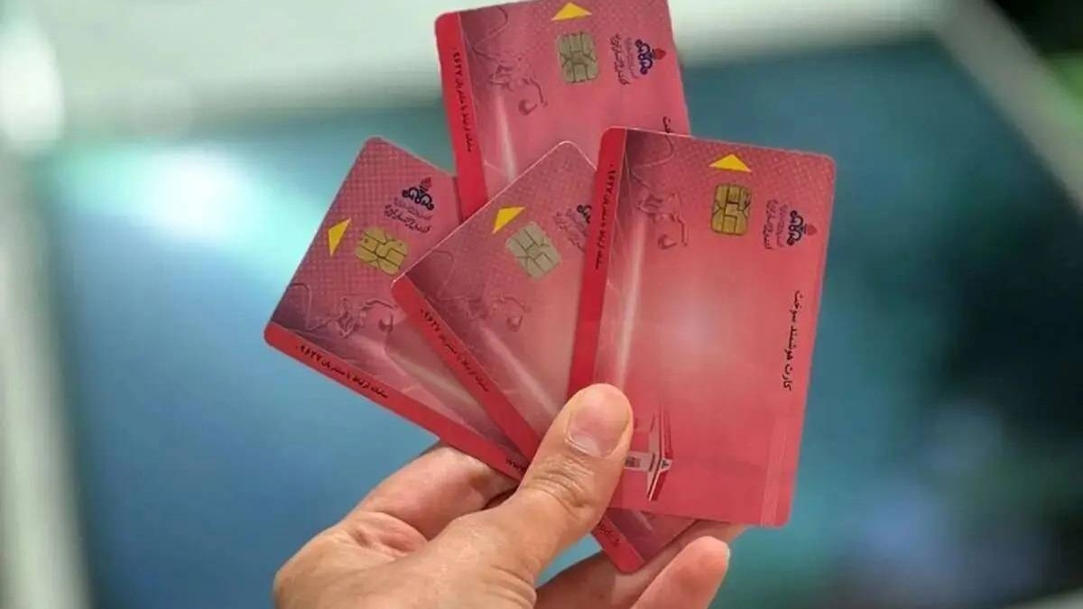 توقیف خودروی حامل ۱۷۶ کارت سوخت در سیریک