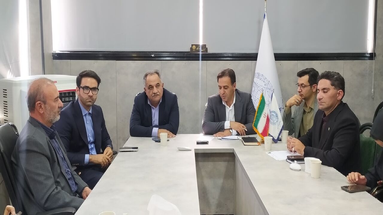 پیگیری حقوقی حمله به مدرسه میناب در دستور کار کانون وکلای چهارمحال و بختیاری قرار گرفت