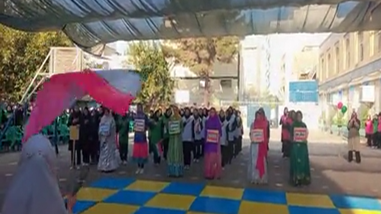 آیین گشایش المپیاد ورزشی در دبیرستان مولوی اصفهان + فیلم