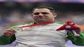 نقره‌ای ذاکر با حسرت قهرمانی