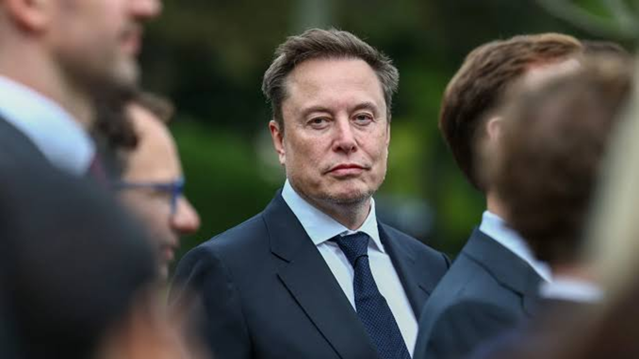 انتقاد ایلان ماسک از کمک‌های مالی آمریکا به اوکراین