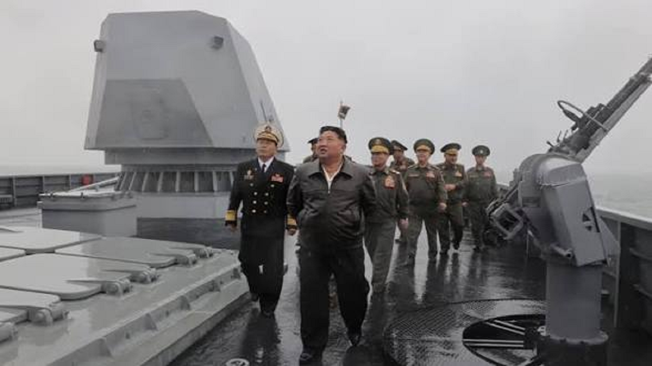 کیم جونگ اون دستور تشکیل قدرتمندترین ارتش جهان را صادر کرد