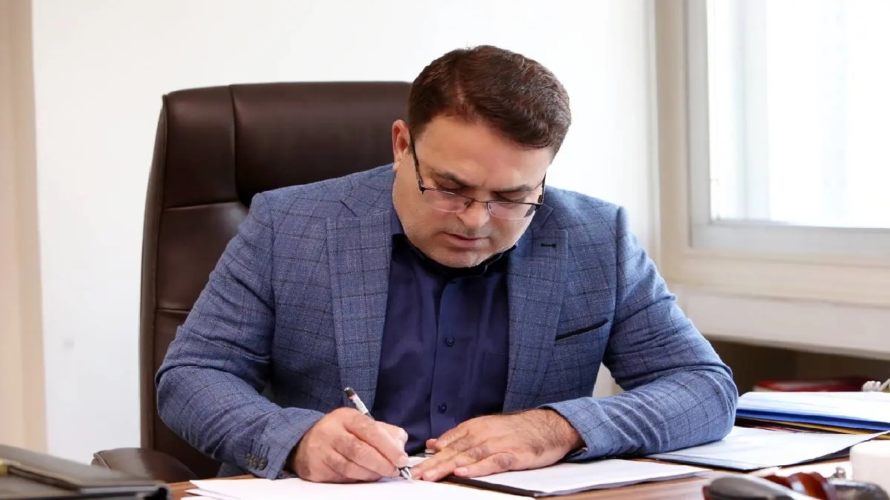 «با کتاب گفت‌و‌گو کنیم» شعار سی‌وچهارمین هفته کتاب جمهوری اسلامی ایران است