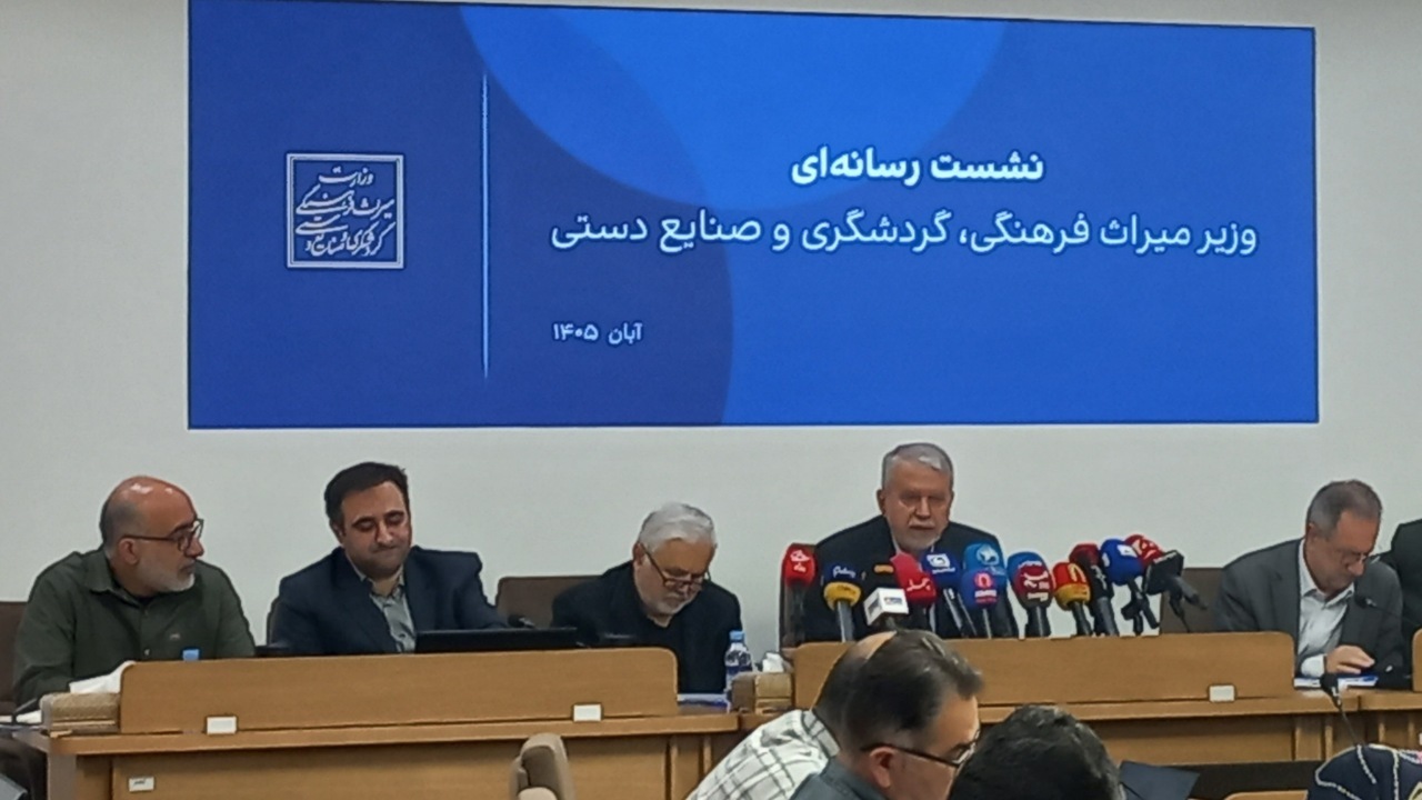 صالحی‌امیری: گردشگری زمینی با همسایگان فعال می‌شود