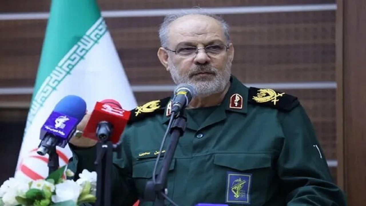 به اذن الهی در جنگ نهایی ابرقدرت مطلق جهان خواهیم شد