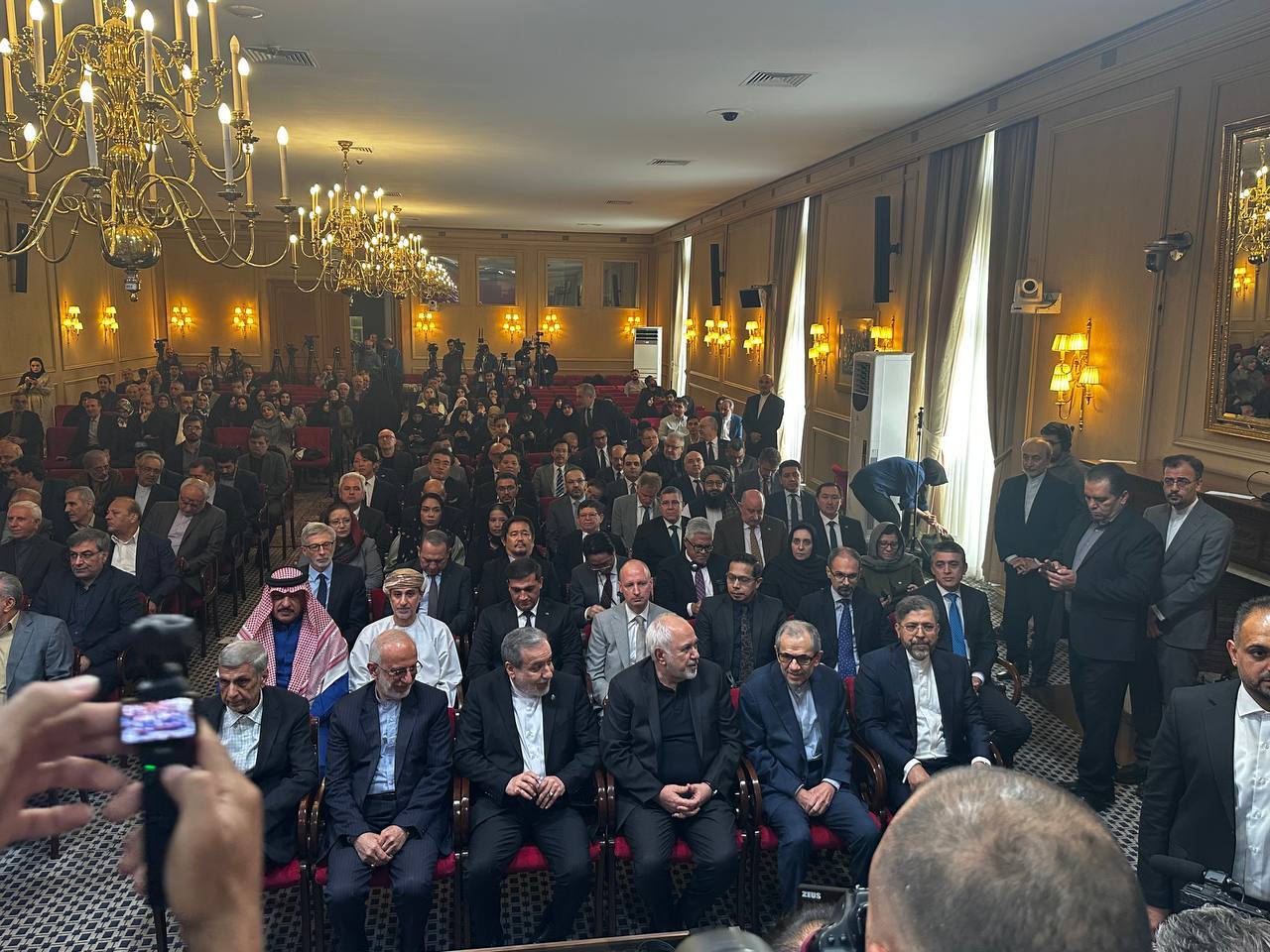 برگزاری آیین گشایش مرکز اسناد و موزه شهید سید کمال خرازی با حضور عراقچی