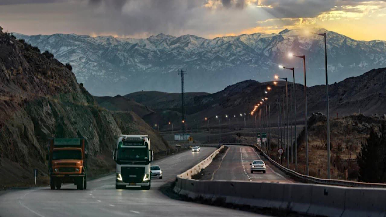 افزایش ۳ درصدی تردد بین‌استانی در محورهای خراسان جنوبی؛ ثبت بیش از یک میلیون و ۳۰۰ هزار سفر جاده‌ای