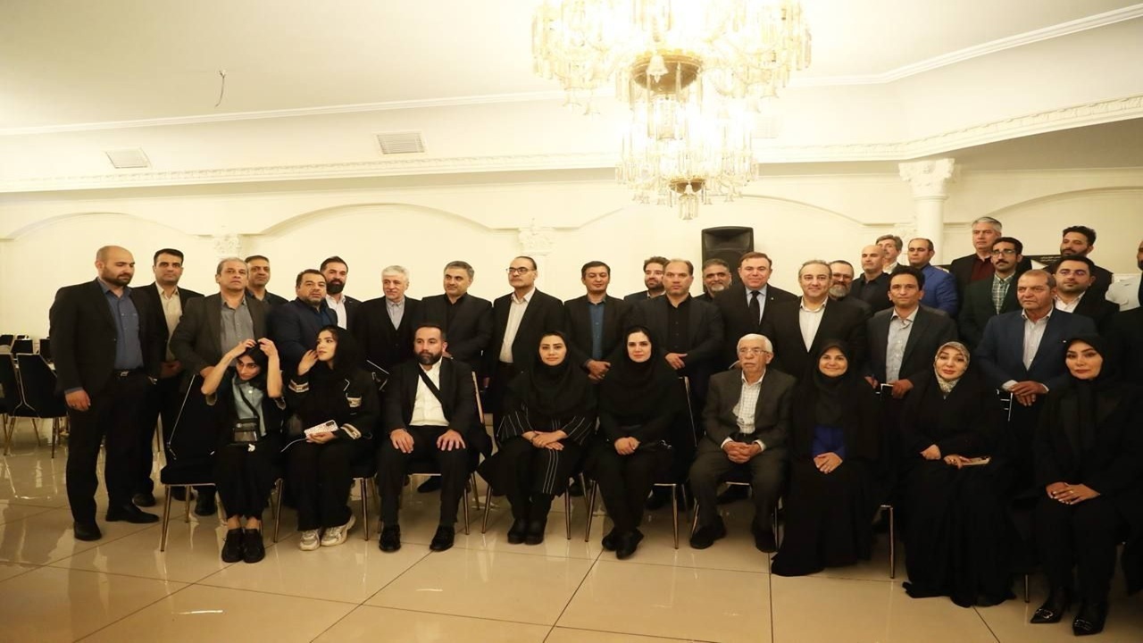 برگزاری مراسم تکریم پیشگام حقوق ورزشی در ایران با حضور مدیران ورزش کشور