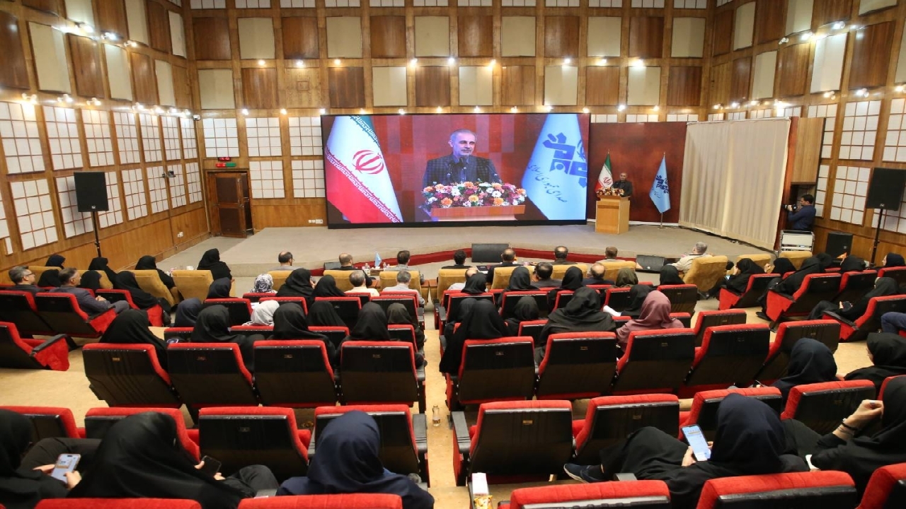 عبور از رادیوی نسل دوم به نسل پنجم، نیازمند برنامه‌ریزی و خردورزی راهبردی است