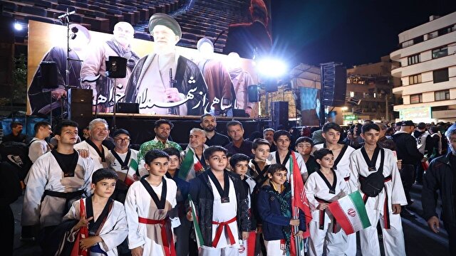 تجدید میثاق قهرمانان ورزشی با رهبر شهید + فیلم