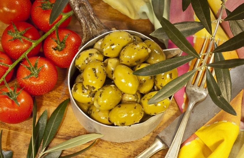 موادی موجود در گوجه فرنگی و زیتون که به مبارزه با سرطان کمک می کند