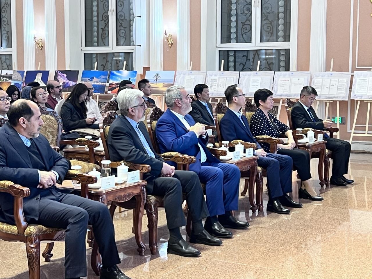 شب دوستی ایران و چین