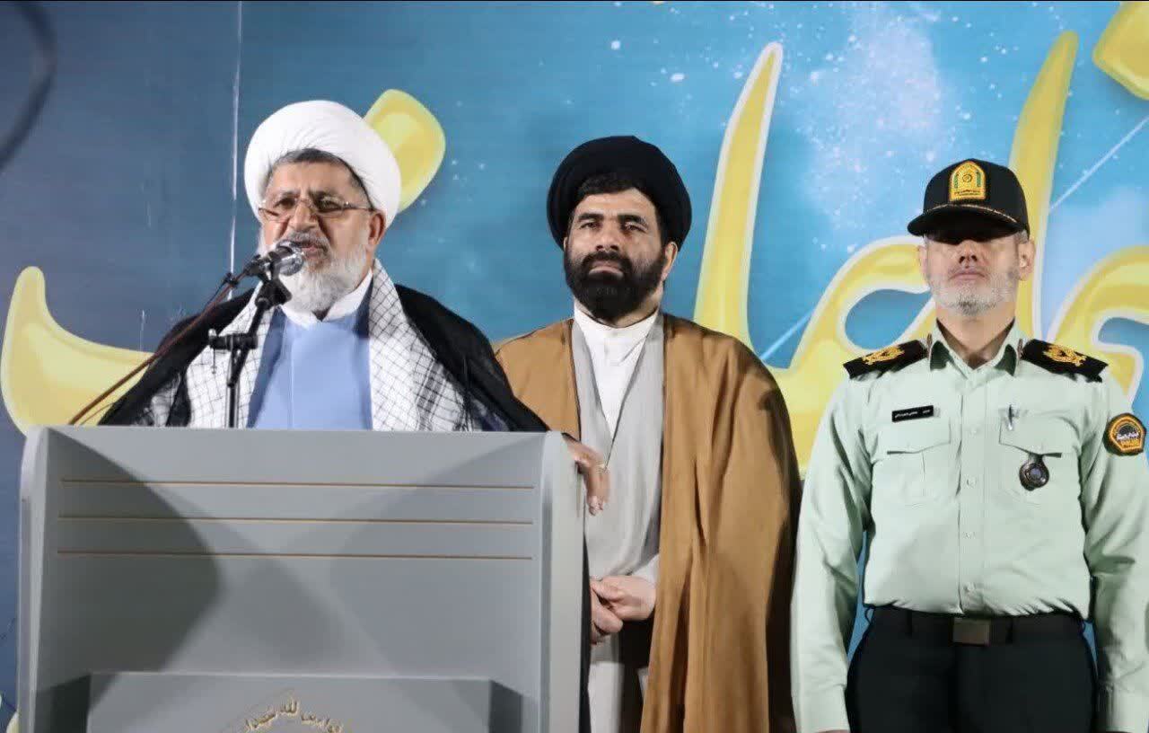 آمریکا باید از منطقه اخراج شود