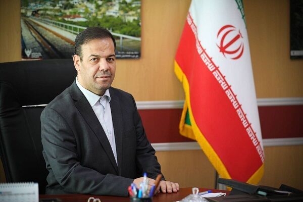 نخستین قطار ترکیبی ۴ و ۵ ستاره راه اندازی شد