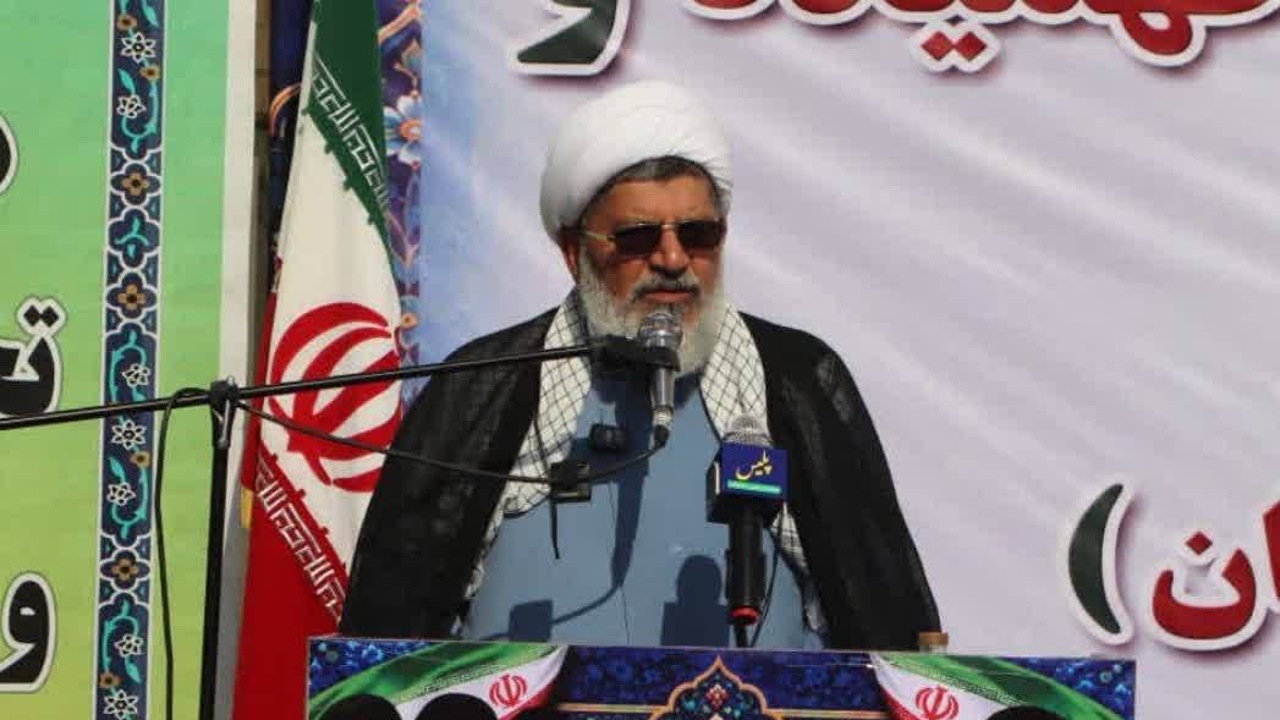 نوجوانان امروز با ادامه راه شهدا، در برابر آمریکا و اسرائیل ایستاده‌اند