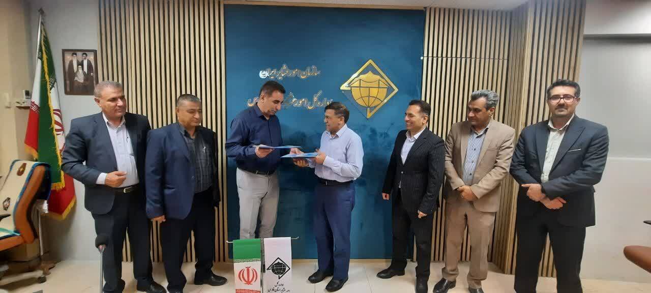 توسعه زیرساخت‌های ارتباطی در مناطق عشایری فارس کلید خورد