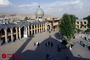 تعویض پرچم گنبد شاهچراغ(ع)