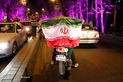 شادی مردم تهران پس از پیروزی تیم ملی والیبال ایران مقابل لهستان