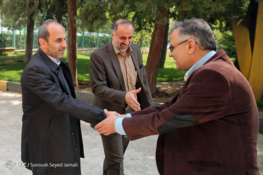 نشست صمیمی دکتر جبلی معاون خبر رسانه ملی با اعضای باشگاه خبرنگاران جوان