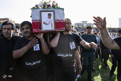 تشییع پیکر مهرداد اولادی در قائمشهر