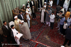 مراسم عمامه گذاری طلاب توسط آیت الله مکارم شیرازی - قم
