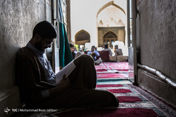 آئین معنوی اعتکاف در قم
