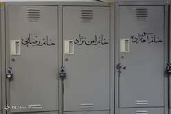 دیدار صمیمانه وزیر کار با کارگران بهشت زهرا به مناسبت هفته كارگر 
