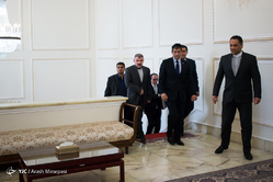 دیدار وزیر امور خارجه ایران با معاون رئیس‌جمهور اروگوئه
