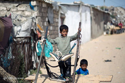 کودکان فقیر نشین در فلسطین	
