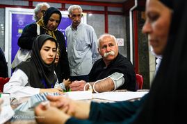 ارائه خدمات رایگان غربالگری قند و فشار خون در مترو تهران