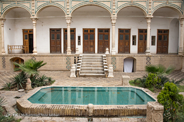 بنای تاریخی خانه زند - قم