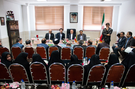 مراسم سپاس معلم در مدرسه شهیدان تقی‌زاده کهریزک
